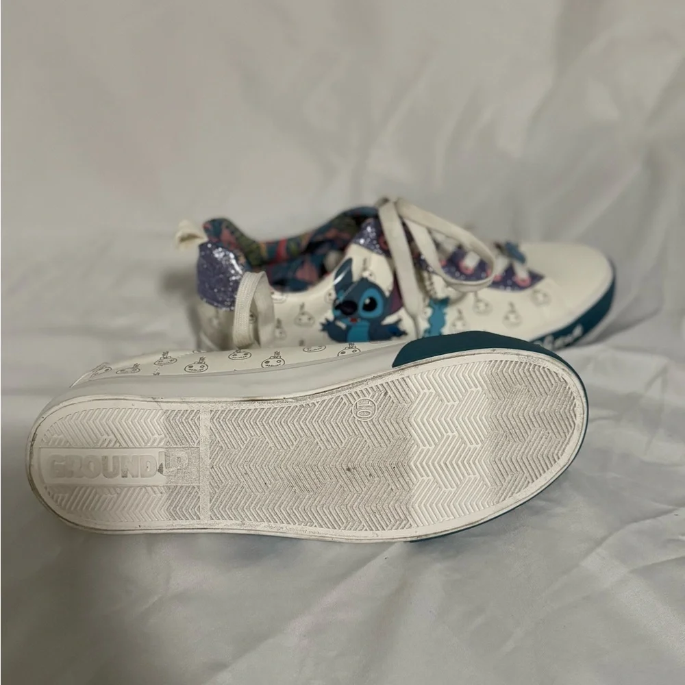 Disney lilo and stitch women’s‎ low top lace up sneakers size 10